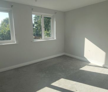 Raynham Road - Photo 4