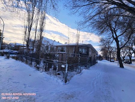 BSMT 10668 96 St Northwest - Photo 4