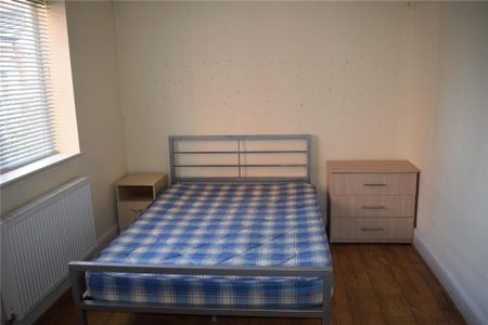 6 bedroom terraced house to rent - Photo 5