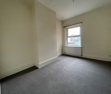 3 Bed Terraced House, Mortimer Road, SO19 - Photo 3