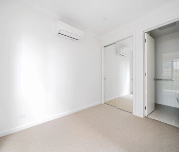 Stunning, brand new, CBD fringe - Photo 2