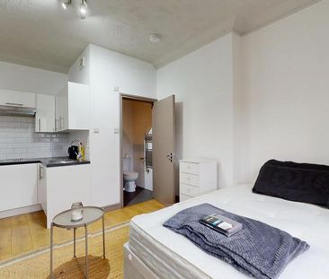 Studio to rent - Photo 5