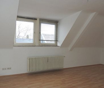 * ZENTRAL WOHNEN WILLICH-SCHIEFBAHN! 3-ZI Whg., 2. ET/DG, Hubertusstr. * - Foto 4