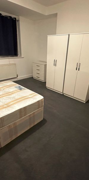 Room in a Shared Flat, Muswell Hill Broadway, N10 - Photo 1