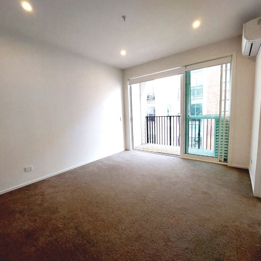 Great location! - Photo 1