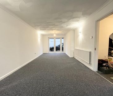 4 bedroom detached house to rent - Photo 1