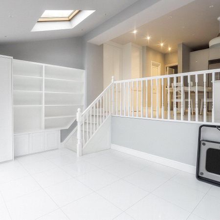 3 bedroom terraced house to rent - Photo 4