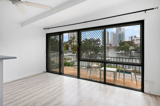 Apartment on the Nerang River - Photo 1