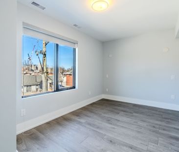 For Lease - 66 John Street Unit# 302, Bradford West Gwillimbury, On... - Photo 2