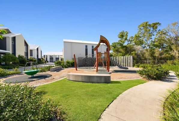 Modern townhome living with fresh upgrades - Photo 1