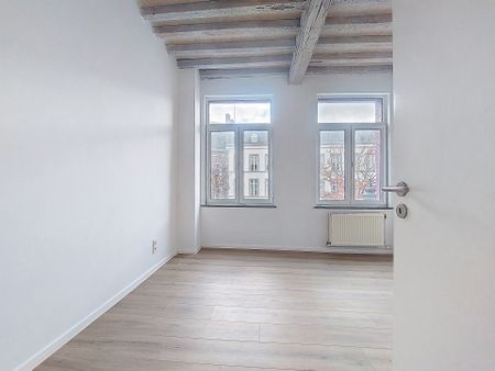 Charmante woning met drie slaapkamers in Mons - Photo 5