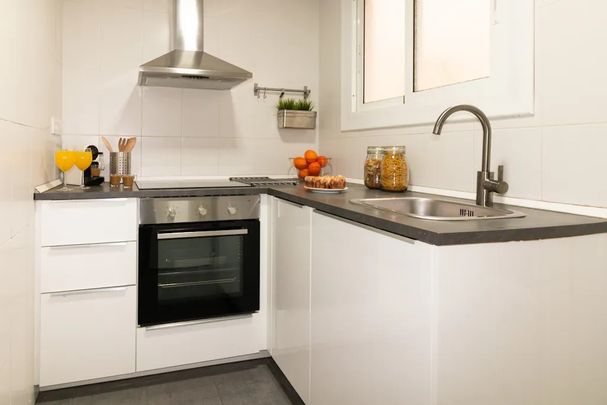 Carrer del Doctor Martí i Julià, L'Hospitalet de Llobregat, Catalonia 08903 - Photo 1