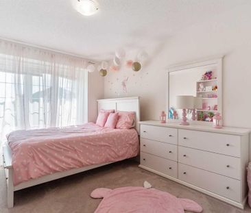 For Lease - 433 Izumi Gate, Milton, Ontario - Photo 1