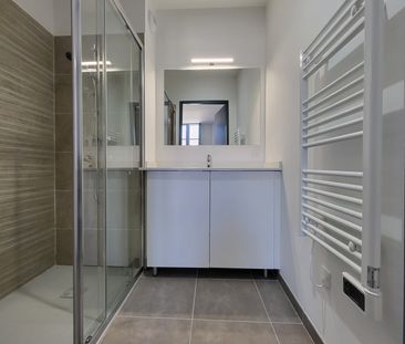 Location Appartement 2 pièces 46m² SOMMIERES 30250 - Photo 6