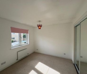 4 bedroom detached house to rent - Photo 4