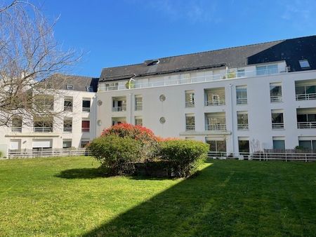 VANNES – CENTRE VILLE – Grand Appartement T3 avec garage - Photo 5
