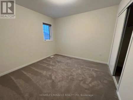 7 ESTHER CRESCENT - Photo 5