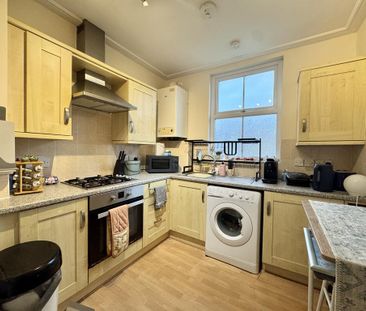 2 bedroom maisonette to rent - Photo 4