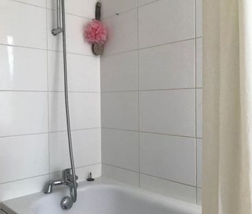 Room in a Shared House, Kimberley Road, E17 - Photo 1