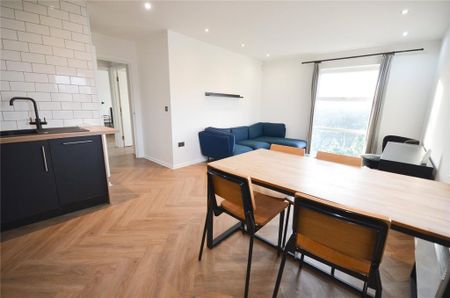 2 bedroom apartment to rent - Photo 2