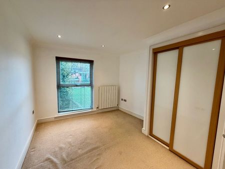 2 bedroom apartment to rent - Photo 2