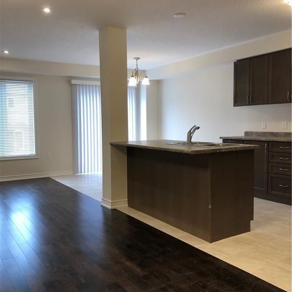 For Lease - 84 Cittadella Boulevard, Hamilton, Ontario - Photo 1