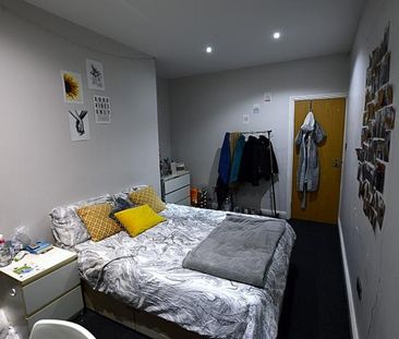 Moorland Avenue, - Photo 1