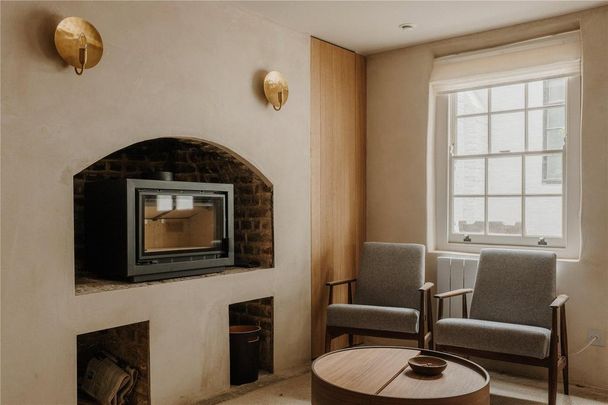 2 bedroom terraced house to rent - Photo 1