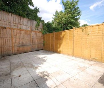 Pine Close, Southgate, N14 - Photo 5