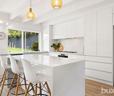 Exceptional 4 bedroom Family Living in a Prime Bayside Location - Photo 1