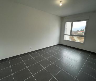 Location Appartement 3 pièces 62m² CHAMBRAY LES TOURS 37170 - Photo 1