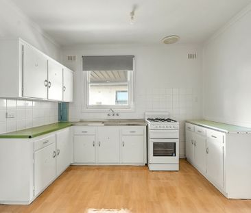 Renovated Three-Bedroom Home - Photo 4