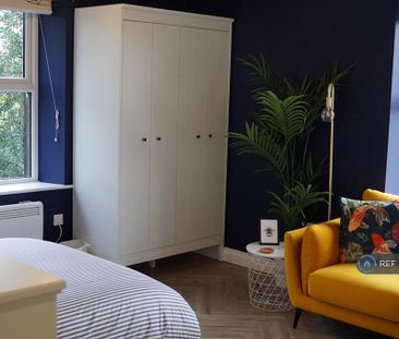 1 bedroom in a house share to rent - Photo 5