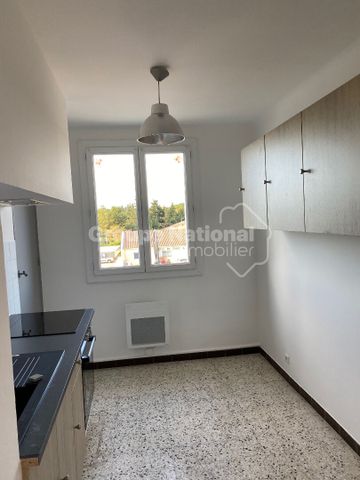 Appartement T3 de 75m2 dans résidence sécurisée avec stationnement et cave, - Photo 2