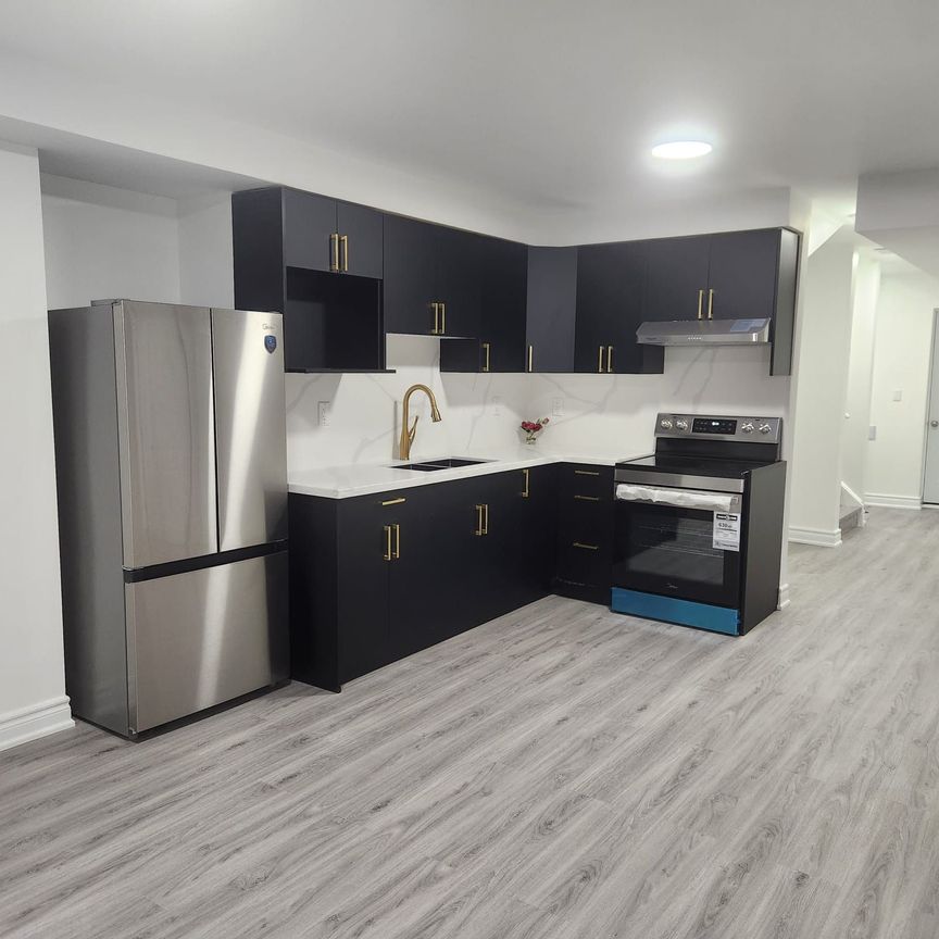 For Lease - 4302 Dennis Avenue, Lincoln, Ontario - Photo 1