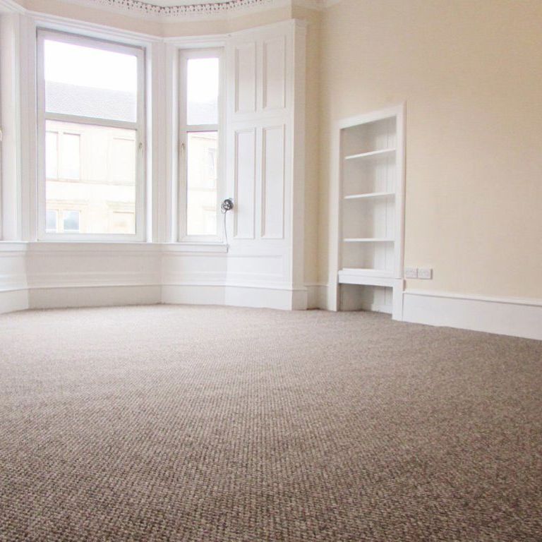 3 Bed Flat - Photo 1