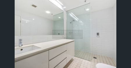 Immaculate one-bedroom apartment in excellent condition - Photo 3