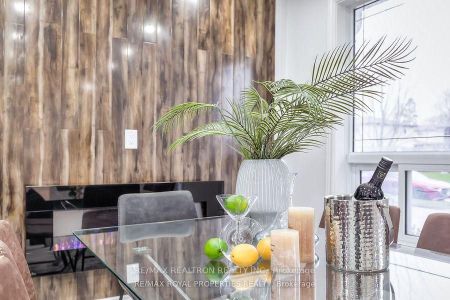 For Lease - 802 Modlin Road Unit# Main, Pickering, Ontario - Photo 5