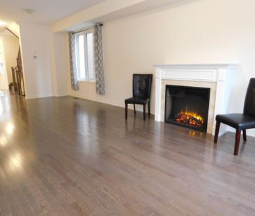 For Lease - 18 Conarty Crescent, Whitby, Ontario - Photo 6