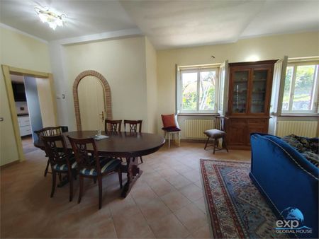 Casale indipendente con giardino privato a Todi - Photo 4