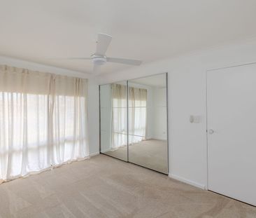 Comfortable Family Living in Red Cliffs - Photo 3