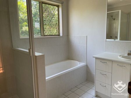 One of the villa in great location - Photo 2