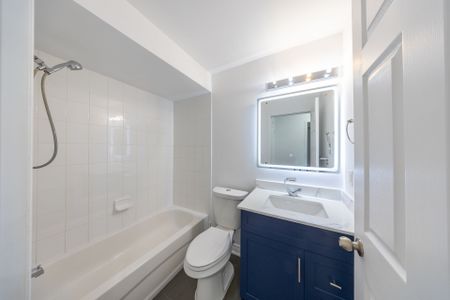 For Lease - 5035 Oscar Peterson Boulevard Unit# 114, Mississauga, Ontario - Photo 5