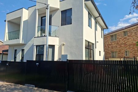 Spacious & Modern Downstairs Residence at 18 Queen Street, Auburn - Photo 5