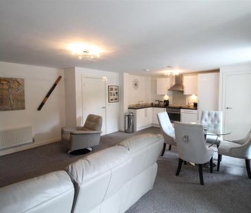 2 bedroom apartment to rent - Photo 5