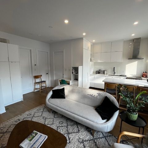For Lease - 918 Manning Avenue Unit# B, Toronto, Ontario - Photo 1