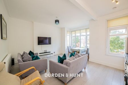 Station Road, Chingford - Photo 2