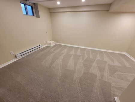 For Lease - 43 Barnesdale Avenue, Hamilton, Ontario - Photo 2