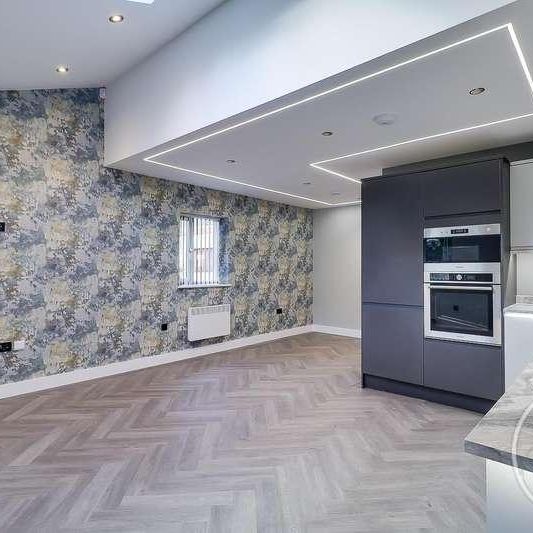 St Martins Apartments, Chapeltown Road, Leeds, LS7 - Photo 1