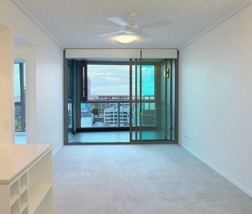 STUNNING LIGHT AND BRIGHT APARTMENT WITH SECURE PARK, POOL AND DUCT... - Photo 1